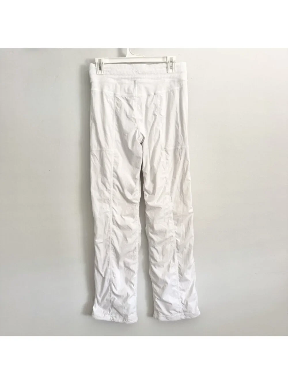 Lululemon White Dance Studio Pants Mid-Rise Athletic Athleisure Women’s Size 6